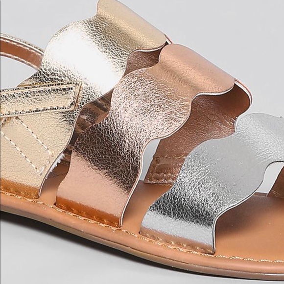 Gap Kids 3 tone metallic sandals - NEW - Picture 8 of 11